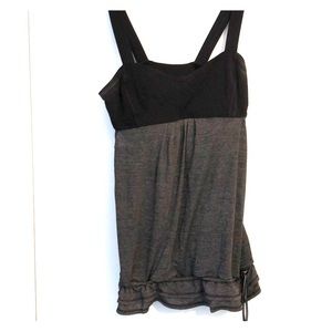 Lululemon workout tank with built-in bra